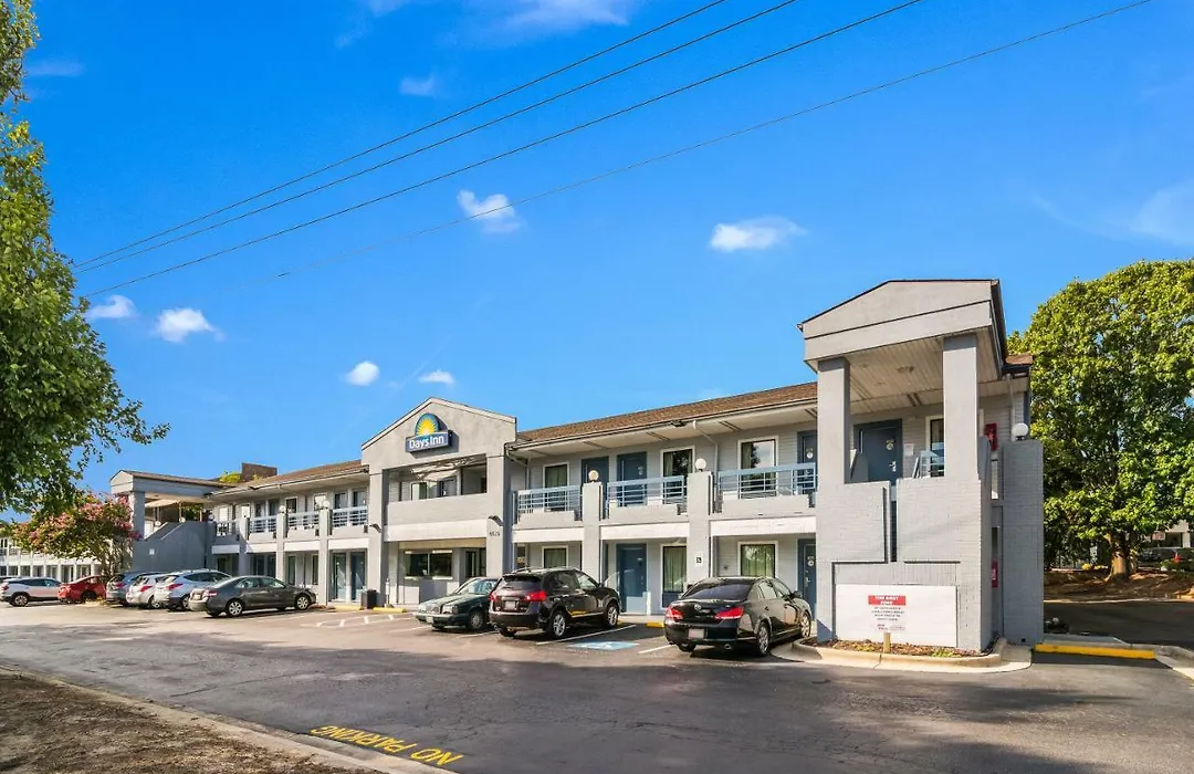 Days Inn By Wyndham Raleigh Glenwood-Crabtree-1